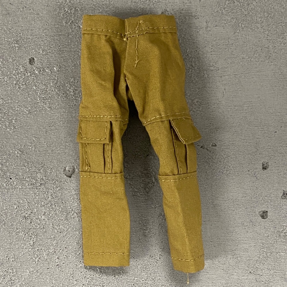 SU-CG-KAH: Khaki Cargo Pants for Vtoys Mezco ML 6″ muscular Male Body
