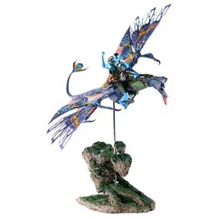 Avatar: The Way of Water – Quaritch & Banshee Gold Label Figure (SDCC)- Presale