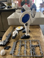 Vintage 1996 Tallgeese II Gundam Model Kit 1/144 Mobile Suit OZ-00MS2 Bandai