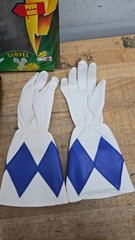 Mighty Morphin Power Rangers Sound Effect Gloves White and Blue Rangers