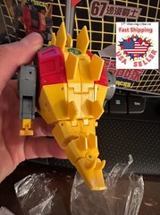 NEW BOX DINOBOT G1 TRANSFORMER NewAge NA H67 Varan Snarl Dinosaur 5.32″ USA