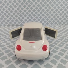 Lanard Toys Volkswagen VW Beetle Wow Action Girls White Car 1999 Vehicle