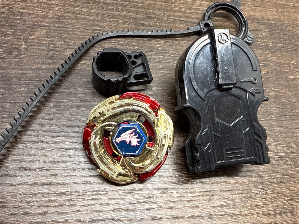 Lightning L-Drago 100HF Gold Red Beyblade HASBRO METAL FUSION