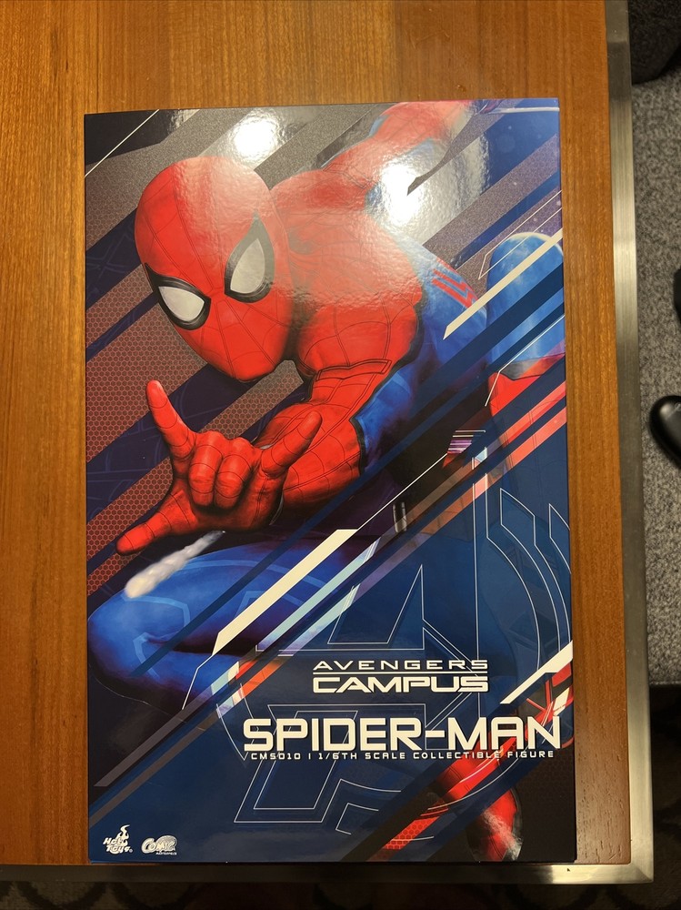 Spider-Man Hot Toys Disney D23 Expo Exclusive Figure Avengers Campus 1/6th Scale
