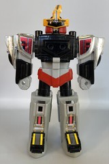 Power Rangers Time Force Shadow Force Red Megazord Zord 8” Figure AS-IS Broken