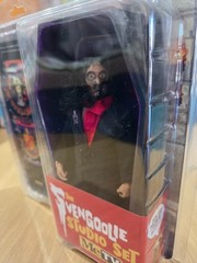 Figures Toy Company Retro Svengoolie 8 in Action Figure – SVENGOOLIE4