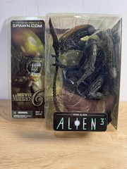 Alien 3: Dog Alien 8In Movie Maniacs 6 Deluxe Xenomorph Hybird Action Figure