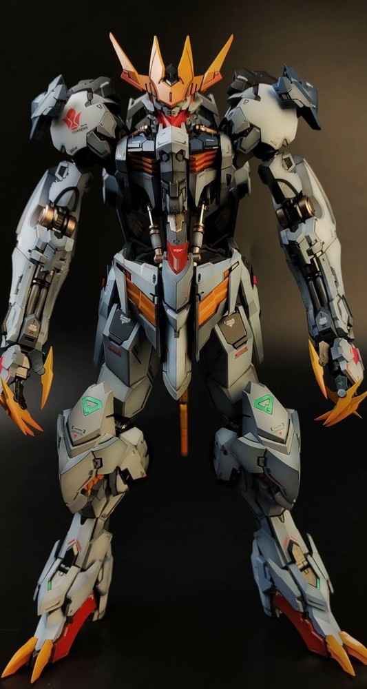 Wolf Technology 1/100 Barbatos Lupus Rex painted