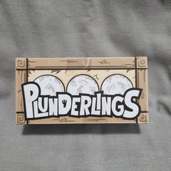 White Hatchling Crate – Plunderlings Action Figure Pack