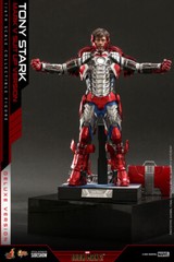 Hot Toys Iron Man 2 Tony Stark Mark V Suit Up Version Deluxe 1/6 Figure In Stock