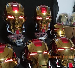 Iron Man MK17 Heart breaker Helmet 1/1 Wearable English Voice-controll Mask Toy
