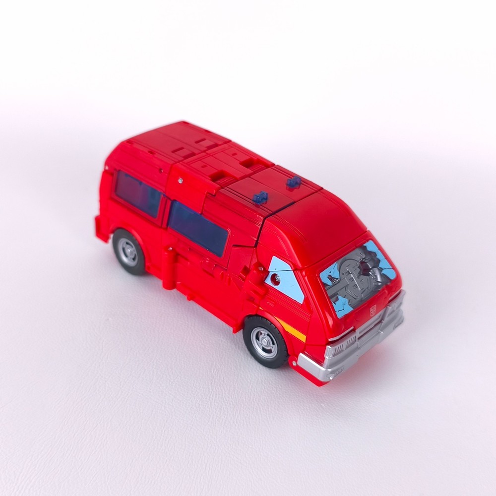 Transformers Ironhide 86-24 Studio Series Buzzworthy Figure Only
