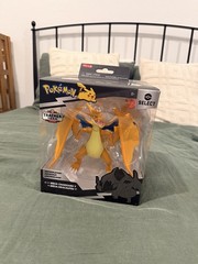 Mega Charizard Y Articulated Figure PKW4523