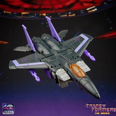 Hasbro Studio Series The Transformers The Movie Voyager Class Skywarp Figure