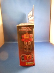 New Transformers Autobot BLASTER G1 Reissue Walmart Exclusive Figure