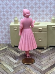 1:24 1950 Welcoming Housewife Hostess Homemaker Figure Inspired by Marx