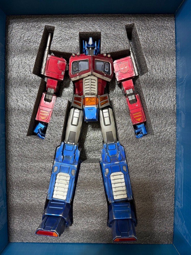 Threea Transformers Generation One Optimus Classic Edition