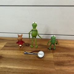 Diamond Select MUPPETS KERMIT BEAN BUNNY ROBIN Toys R Us 2016 Disney Ships Fast!