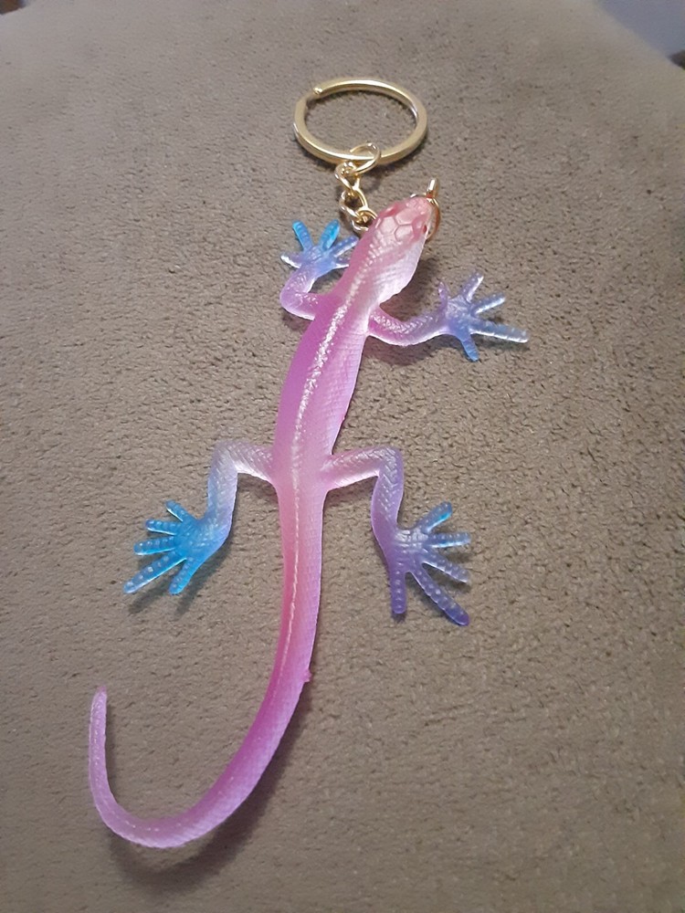 Lizard Keychain Pink Blue Toy PVC Figure Doll Kids Toys Party Gifts Bag Clip