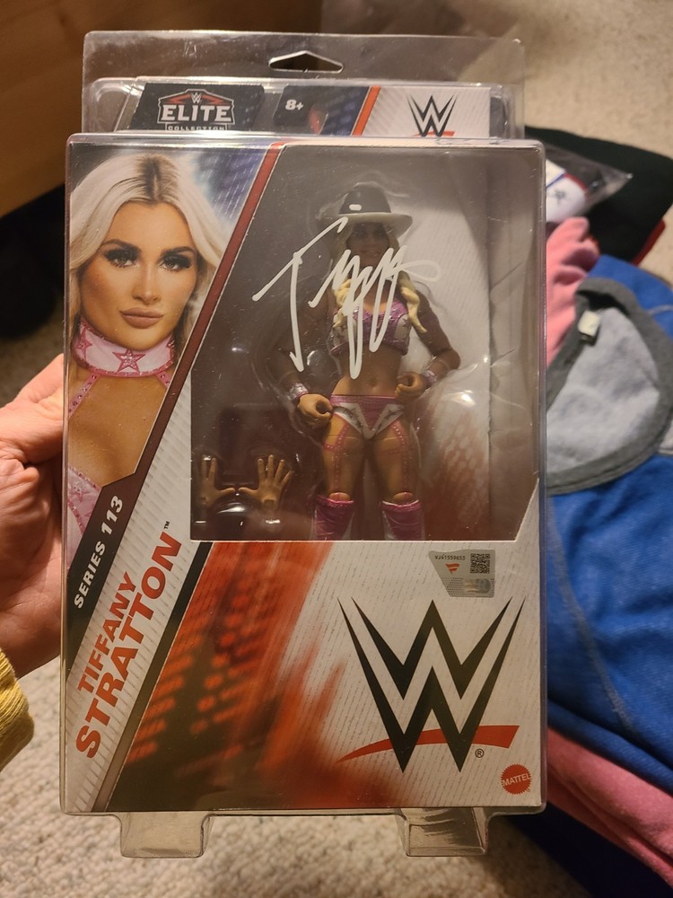 WWE Elite AUTOGRAPH SIGNED Tiffany Stratton Figure Series 113 Fanatics COA Case