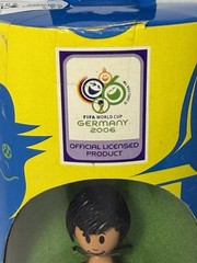 Kid Galaxy FIFA World Cup 2006 Soccer Player Figure w/ Ball c2 New in Box
