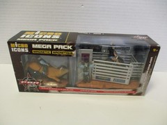 PBR Professional Bull Riding Micro Icons – JUSTIN McBRIDE/ADRIANO MORAES MIB/NEW
