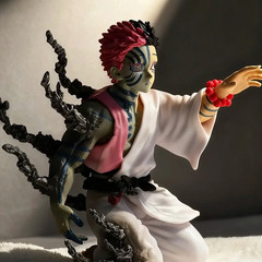 Detailed Anime Character Kneeling Pose PVC Action Figure Desktop Toy Gift