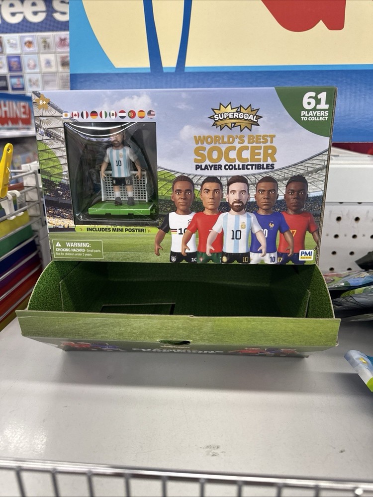 1 Pack Super Goal World Soccer Action Figure In Blind Bag- Assorted style