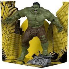 SHIPS 7/31! Marvel’s HULK 1:10 Scale Posed Figure w/ Scene by McFarlane Toys