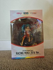 GSC Racing Miku 2016 Ver. 1/8 Figure