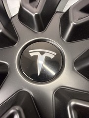 Tesla SLG11-19Inch Black w/Logal 19″ Hubcaps Rugged ABS Material NEW