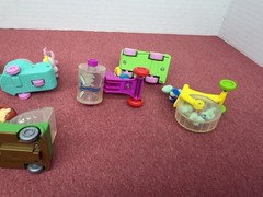 Vintage lot of 8 Warner Tiny toons functioning vehicles 2.5 inches long 1992
