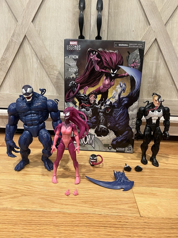Amazon Exclusive Marvel Legends Venom 3 Pack Venom, Agony, and Riot w/opened Box