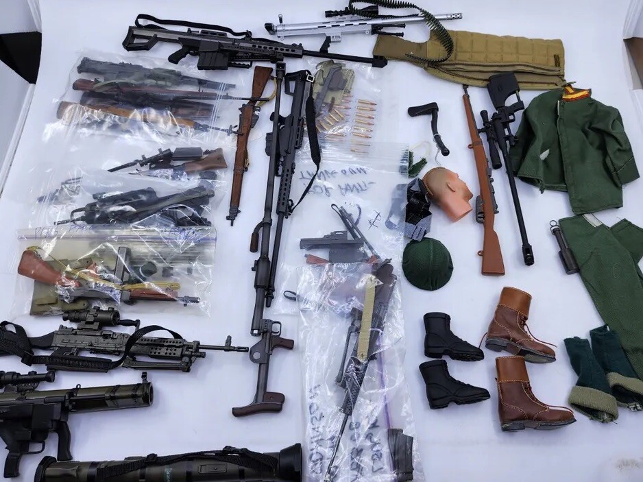 Huge 1/6 Scale Military Weapons Gear Lot Demon, Twizted, Ultimate Solder & More