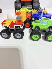Nick Jr Blaze And The Monster Machine Diecast Car Lot Talking Monster Truck
