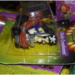 1PCS Random Rare Vintage Creata Monster Car Clown Werewolf Vampire Figure