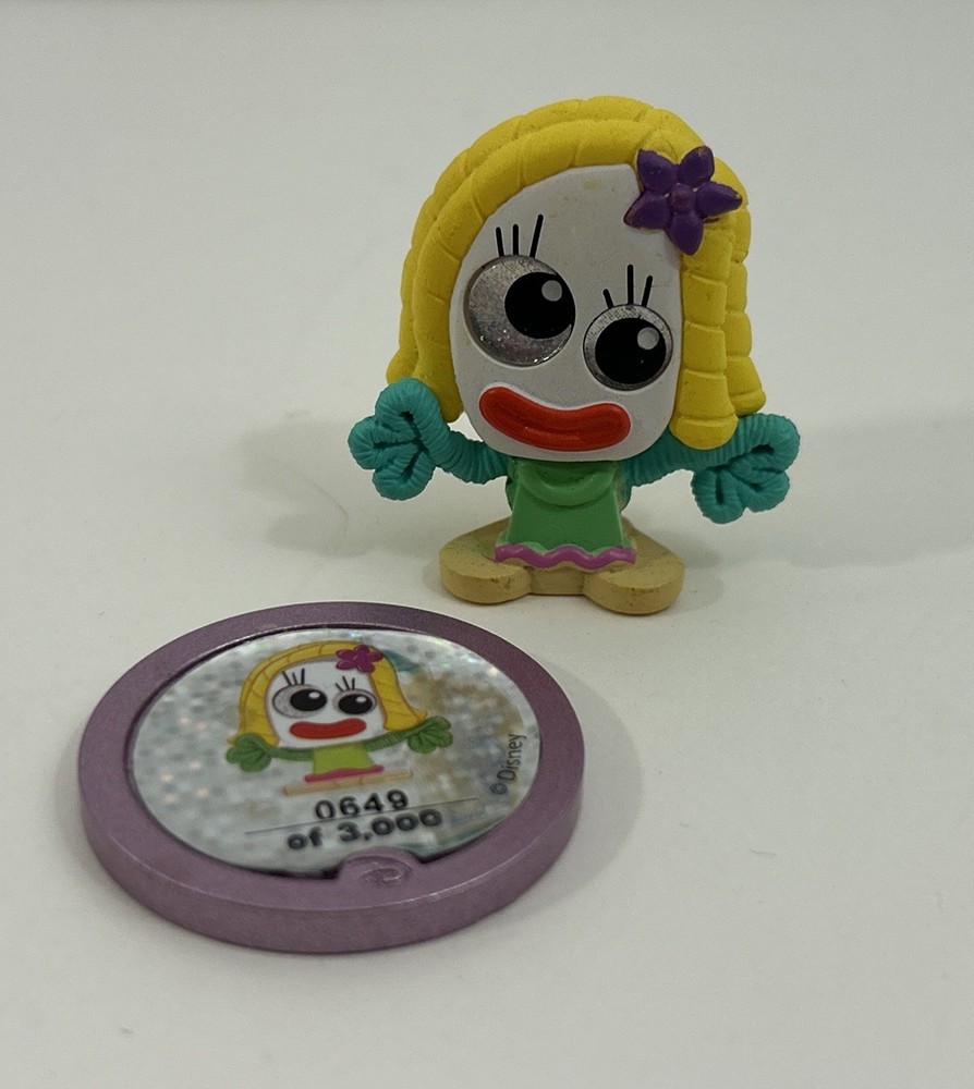Disney Doorables Series 9 Limited Edition Karen Beverly with Coin of 3000