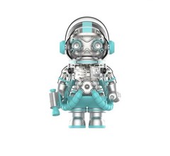 Mega Space Molly Robot Super Limited Edition Only 1999 Produced Worldwide