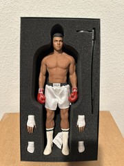 Iconiq Studio Muhammad Ali 1/6 Action Figure Standard Edition Collectible