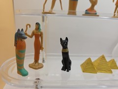 Egyptian Ancient Egypt Pharaoh Sphinx King Tut Pyramid 2″ Toy Figure Lot (N7)
