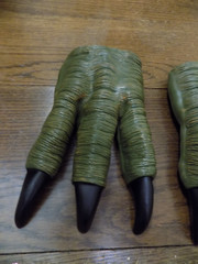 Jurassic Dinosaur Claws Vinyl Gloves Halloween Costume Raptor Dino Freaky Green
