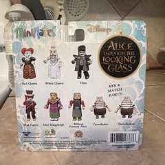 Alice through the Looking Glass Minimates Series 1 Ribbon Alice & Tweedledum
