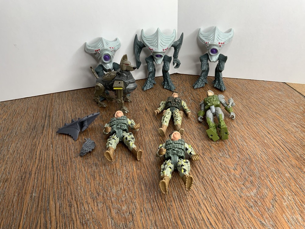 Final Faction Greenbrier Kharn Hive Class Synthoid Action Figure Set 10 Toys Lot