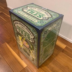 MEGA SPACE MOLLY PORTUGUESE TILES 400%