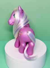 2003 G3 My Little Pony Rainbow Pony 1st Release Wysteria Purple Shimmer MLP