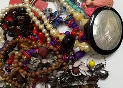 1 Pound Craft Jewelry Lots- Great For Making Jewelry Crafts- Make An Offer!