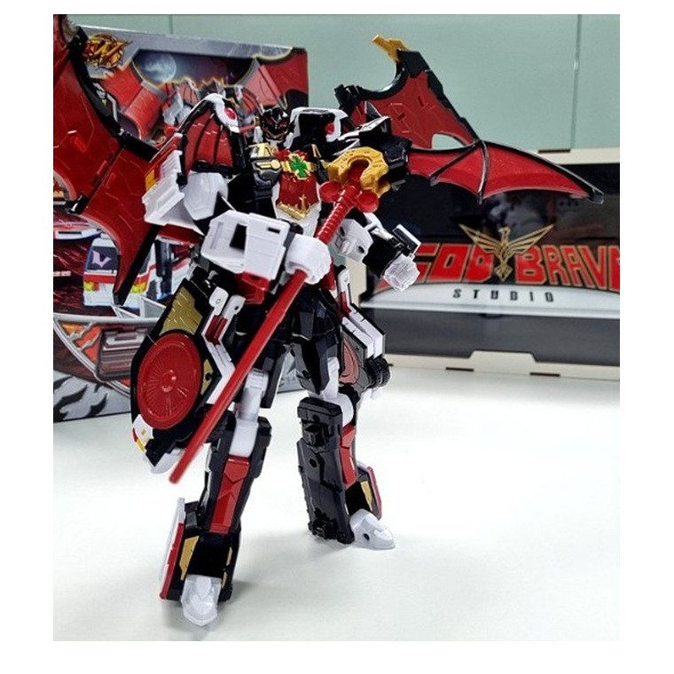 Metal Cardbot W Bloodwing Bat Ambulance Car Transformer Robot 2026 Edition