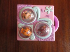 LITTLEST PET SHOP TEENIEST TINIEST PUPPIES DOGS POP OPEN MINI COMPACT PLAYSET