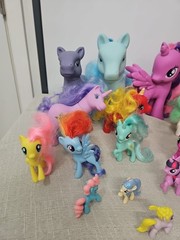 My Little Ponies & Reg Ponies Toys Figures Multicolor Lot Various Sizes Pony