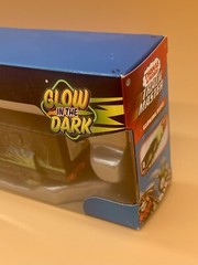 2018 Thomas and Friends Trackmaster Glowing Diesel Train Glow in the Dark New